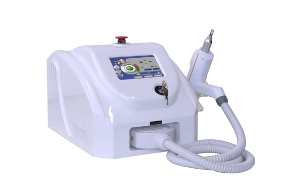 3 в 1 Q Switch ND Yag Laser Machine Удаление татуировок OEM ODM Услуги
